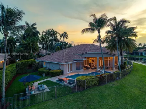 2458 Provence Ct, Weston, FL 33327