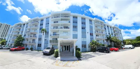16465 NE 22nd Ave #610, North Miami Beach, FL 33160