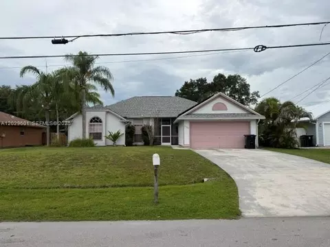 3584 SW Zullo St, Port Saint Lucie, FL 34953