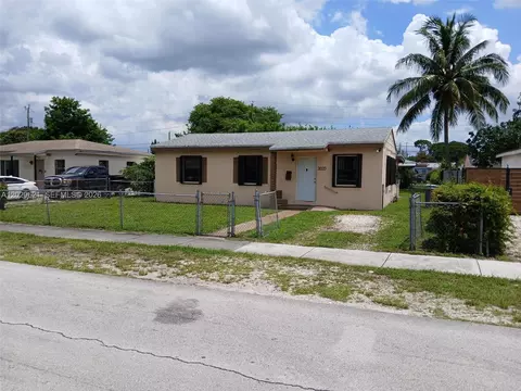 3020 NW 152nd Ter, Miami Gardens, FL 33054