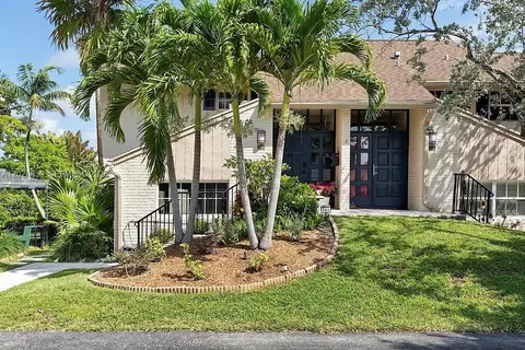 661 Kensington Pl #101B, Wilton Manors, FL 33305