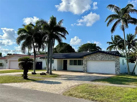 5424 Garfield St, Hollywood, FL 33021