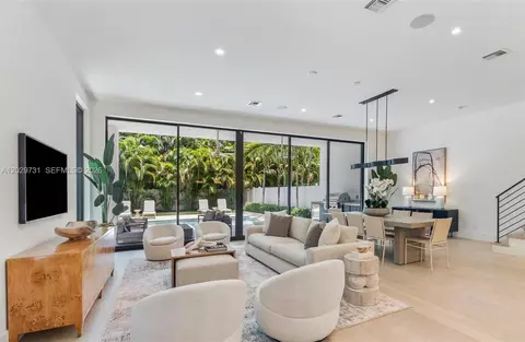 907 Witherspoon Ln, Delray Beach, FL 33483