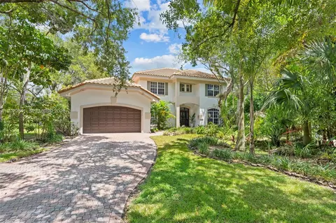 3755 Lancewood Dr, Coral Springs, FL 33065