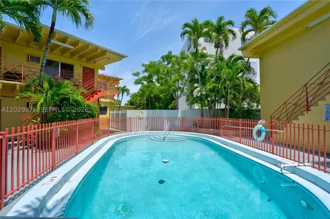 12195 W Dixie Hwy #6E, North Miami, FL 33161