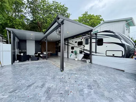 325 Calusa St #122, Key Largo, FL 33037