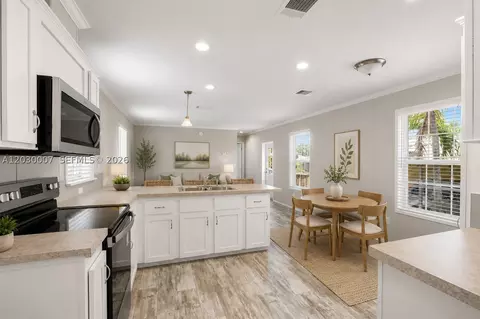 5530 SW 32nd Ter, Fort Lauderdale, FL 33312
