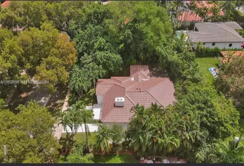 528 Sevilla Ave, Coral Gables, FL 33134