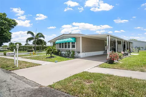 202 NW 52nd Ct, Pompano Beach, FL 33064