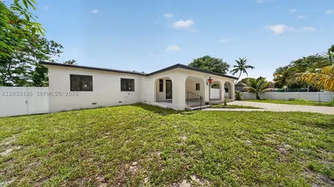 900 Superior St, Opa Locka, FL 33054