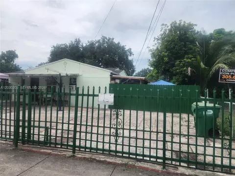 2130 NW 92nd St, Miami, FL 33147