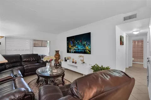 6095 W 18th Ave #S107, Hialeah, FL 33012