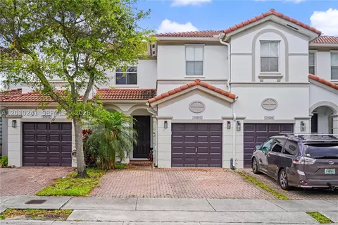 10918 NW 78th Ter, Doral, FL 33178