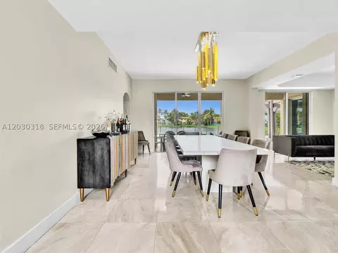 Dining - 8052 NW 161st Ter, Miami Lakes, FL 33016 photo 2 of 4