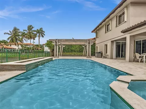 Exterior - 8052 NW 161st Ter, Miami Lakes, FL 33016 photo 8 of 9
