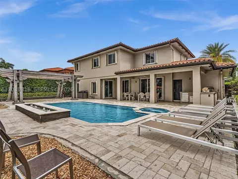 Exterior - 8052 NW 161st Ter, Miami Lakes, FL 33016 photo 9 of 9
