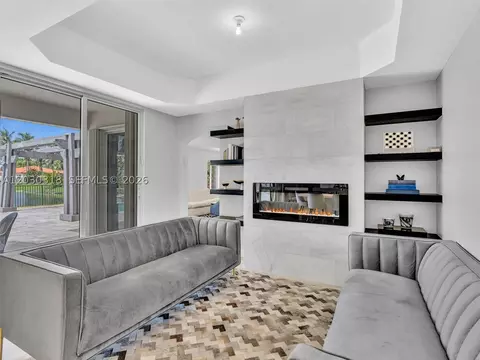 Living - 8052 NW 161st Ter, Miami Lakes, FL 33016 photo 1 of 3