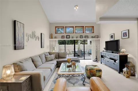1400 NW 9th Ave #C-18, Boca Raton, FL 33486