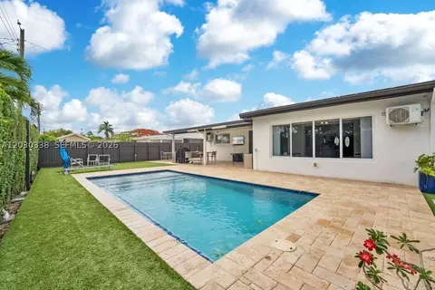 8625 SW 44th St, Miami, FL 33155