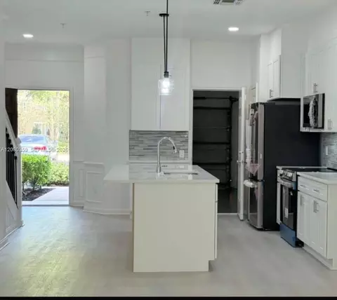 6388 Castelven #104, Orlando, FL 32835