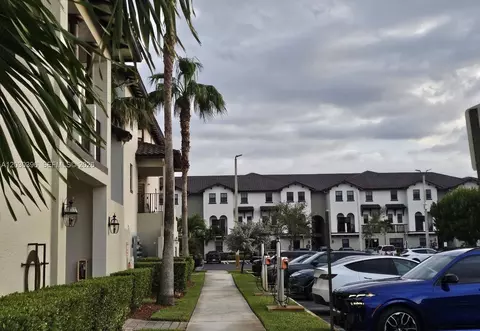 10620 NW 88th St #223, Doral, FL 33178
