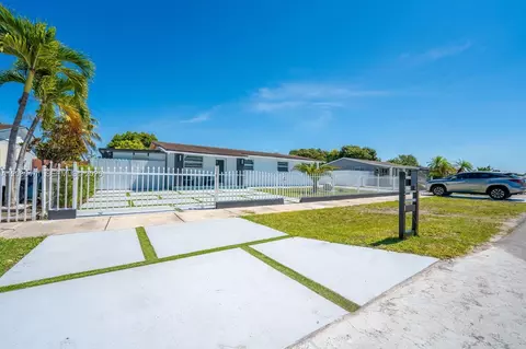 11851 SW 181st St, Miami, FL 33177