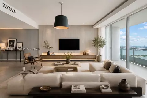 900 Biscayne Blvd #PH6205, Miami, FL 33132