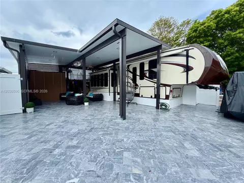 325 Calusa St #409, Key Largo, FL 33037
