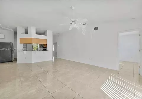 Living - 11007 Whitecap Dr, Riverview, FL 33579 photo 2 of 5