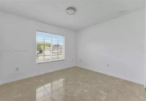 Bedroom - 11007 Whitecap Dr, Riverview, FL 33579 photo 1 of 2
