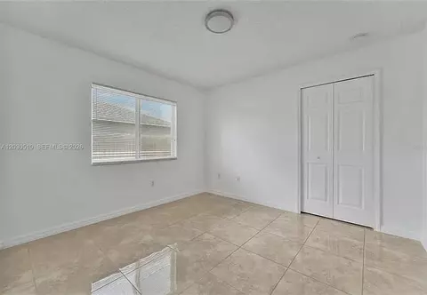 Bedroom - 11007 Whitecap Dr, Riverview, FL 33579 photo 2 of 2