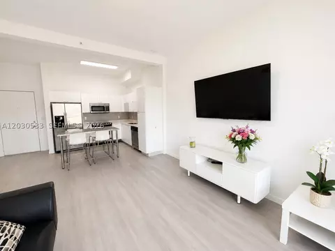 234 NE 3rd St #905, Miami, FL 33132