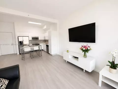 234 NE 3rd St #905, Miami, FL 33132