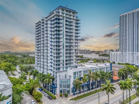 275 NE 18th St #706, Miami, FL 33132