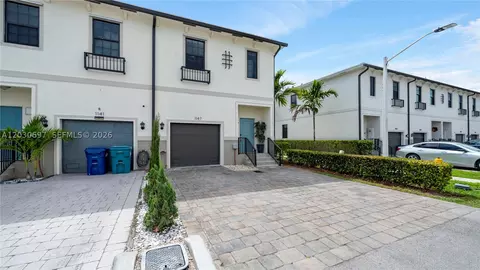 1147 SW 7th Ct, Florida City, FL 33034