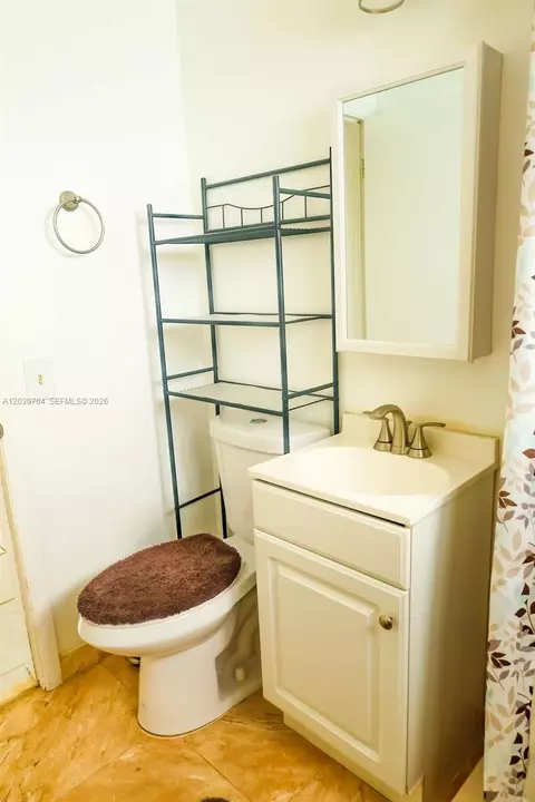 Bath - 161 E 36th St, Hialeah, FL 33013 photo 1 of 2