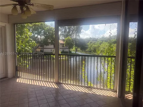 2526 N Carambola Cir N #1821, Coconut Creek, FL 33066