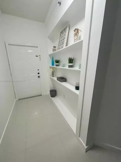 3255 NE 184th St #12114, Aventura, FL 33160