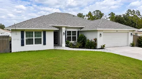 372 Rockland St, Lehigh Acres, FL 33972