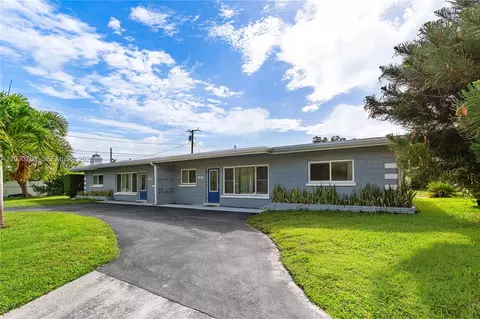 204 NW 1st St, Boynton Beach, FL 33435