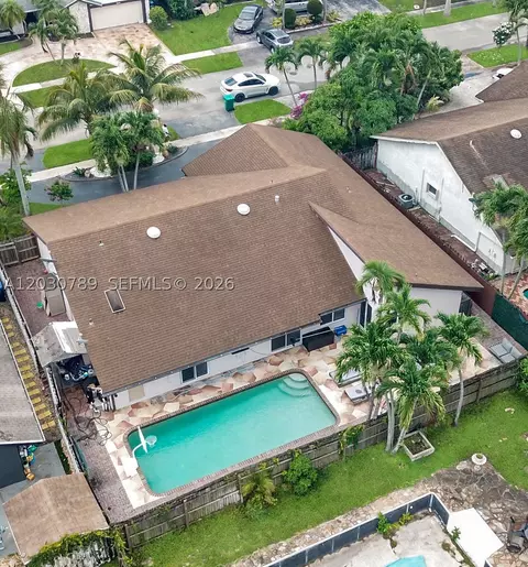 7363 NW 49th St, Lauderhill, FL 33319