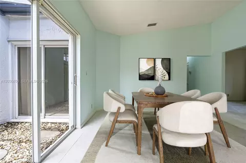 Dining - 6561 Sutton Ct, Parkland, FL 33067 photo 3 of 4