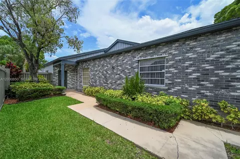 Exterior - 6561 Sutton Ct, Parkland, FL 33067 photo 6 of 17