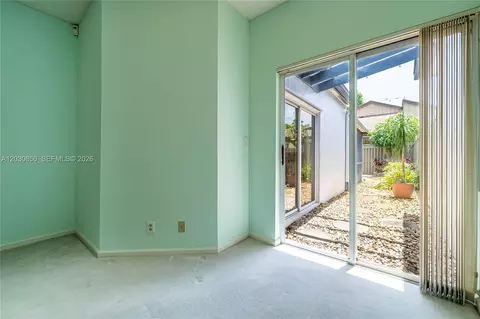 Bedroom - 6561 Sutton Ct, Parkland, FL 33067 photo 4 of 7