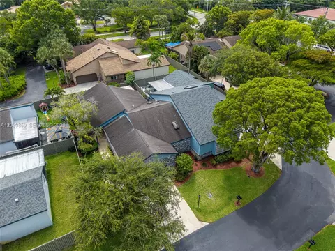 View/Area - 6561 Sutton Ct, Parkland, FL 33067 photo 3 of 4