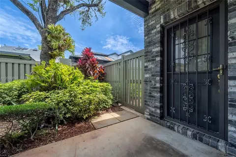 Exterior - 6561 Sutton Ct, Parkland, FL 33067 photo 8 of 17
