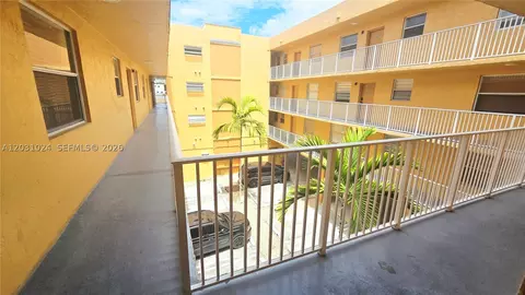 2441 SW 31st Ave #207, Miami, FL 33145