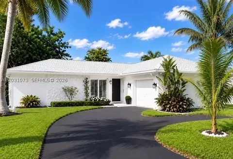 7551 SW 42nd Pl, Davie, FL 33314