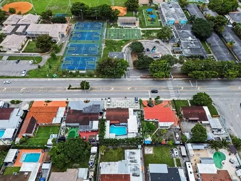 View/Area - 4265 W 8th Ave, Hialeah, FL 33012 photo 1 of 3
