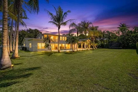 8320 SW 161st St, Palmetto Bay, FL 33157